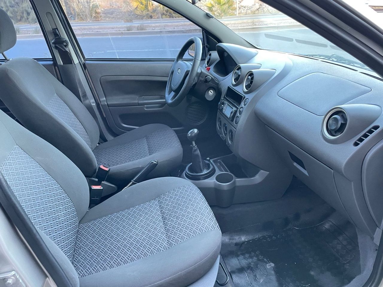 Ford Fiesta Usado en Mendoza, deRuedas