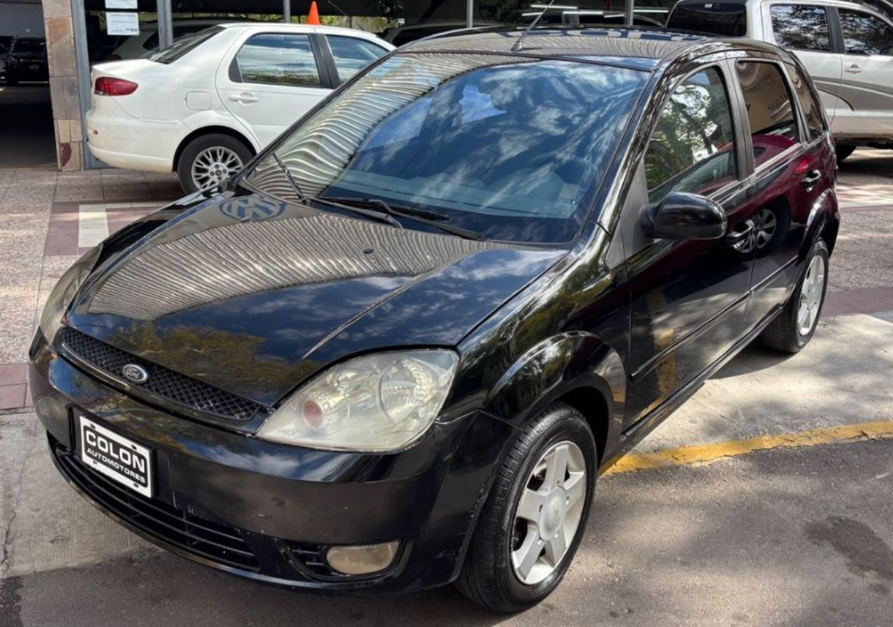 Ford Fiesta Usado Financiado en Mendoza, deRuedas