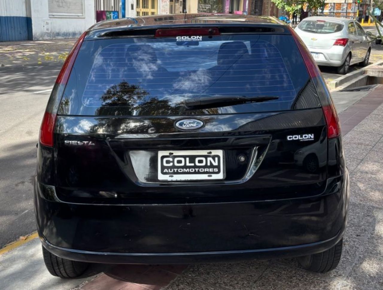 Ford Fiesta Usado Financiado en Mendoza, deRuedas
