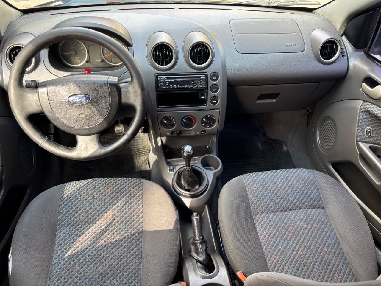 Ford Fiesta Usado Financiado en Mendoza, deRuedas