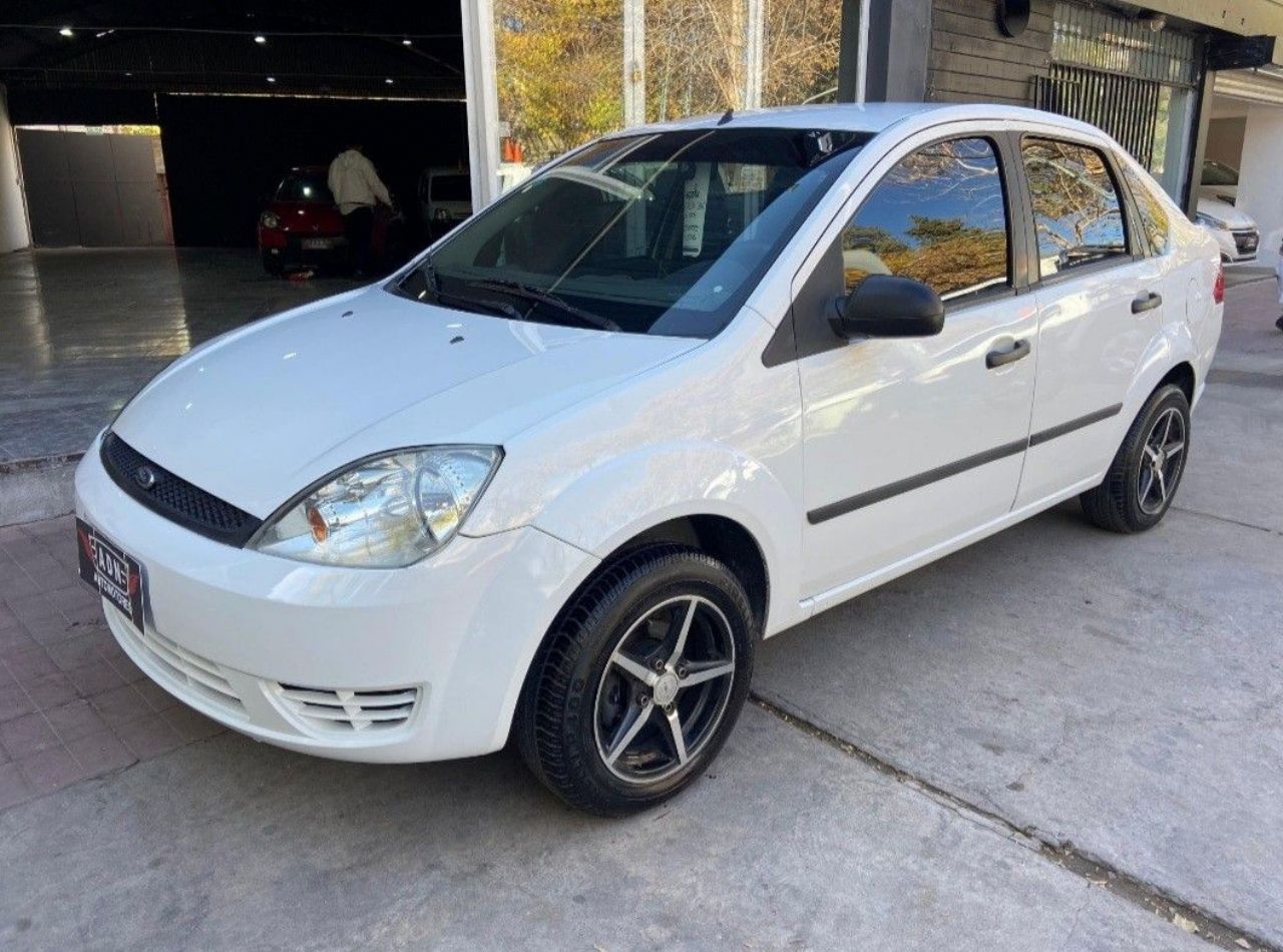 Ford Fiesta Usado en Mendoza, deRuedas