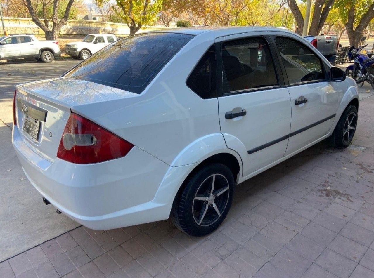 Ford Fiesta Usado en Mendoza, deRuedas