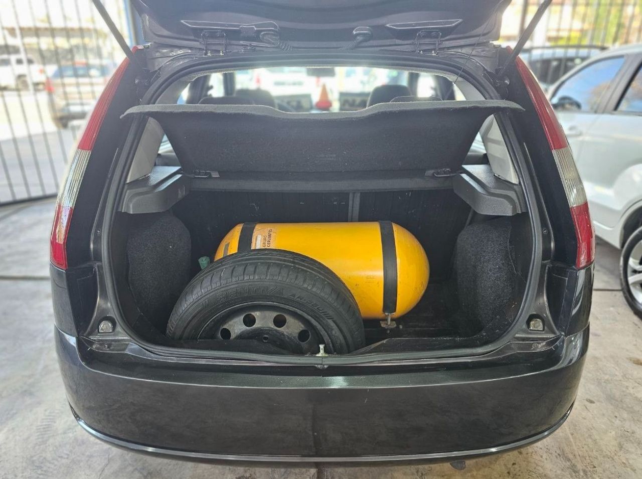 Ford Fiesta Usado en Mendoza, deRuedas