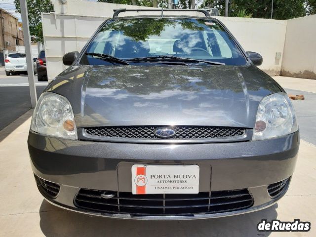 Ford Fiesta Usado en Mendoza, deRuedas