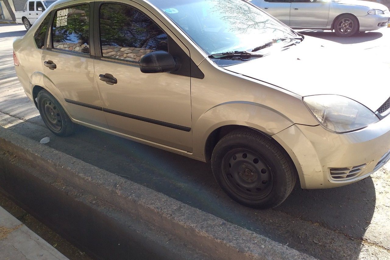Ford Fiesta Usado en Mendoza, deRuedas