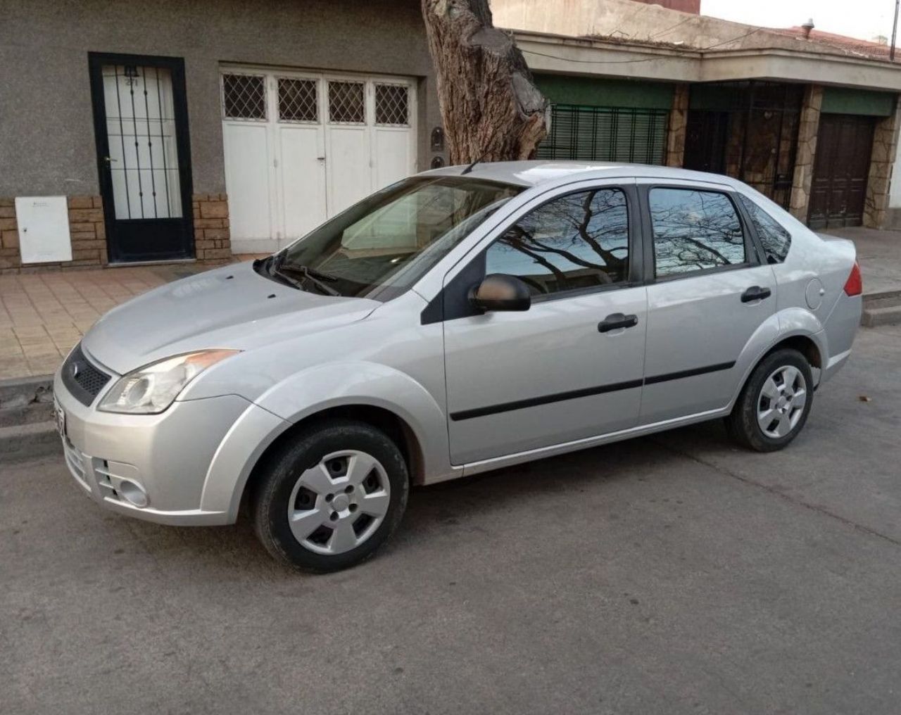 Ford Fiesta Usado en Mendoza, deRuedas