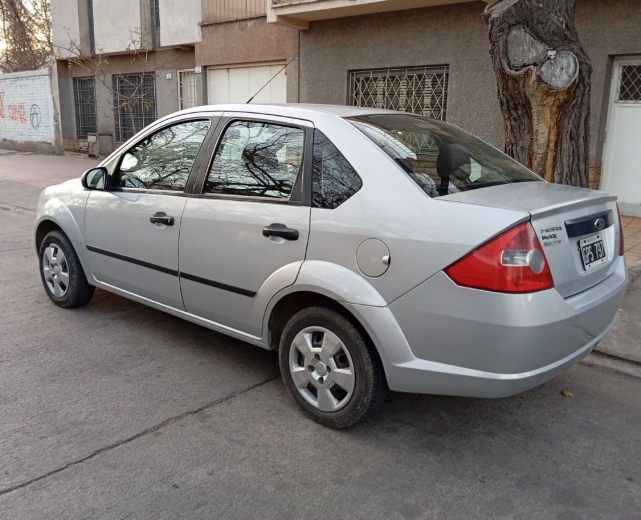 Ford Fiesta Usado en Mendoza, deRuedas