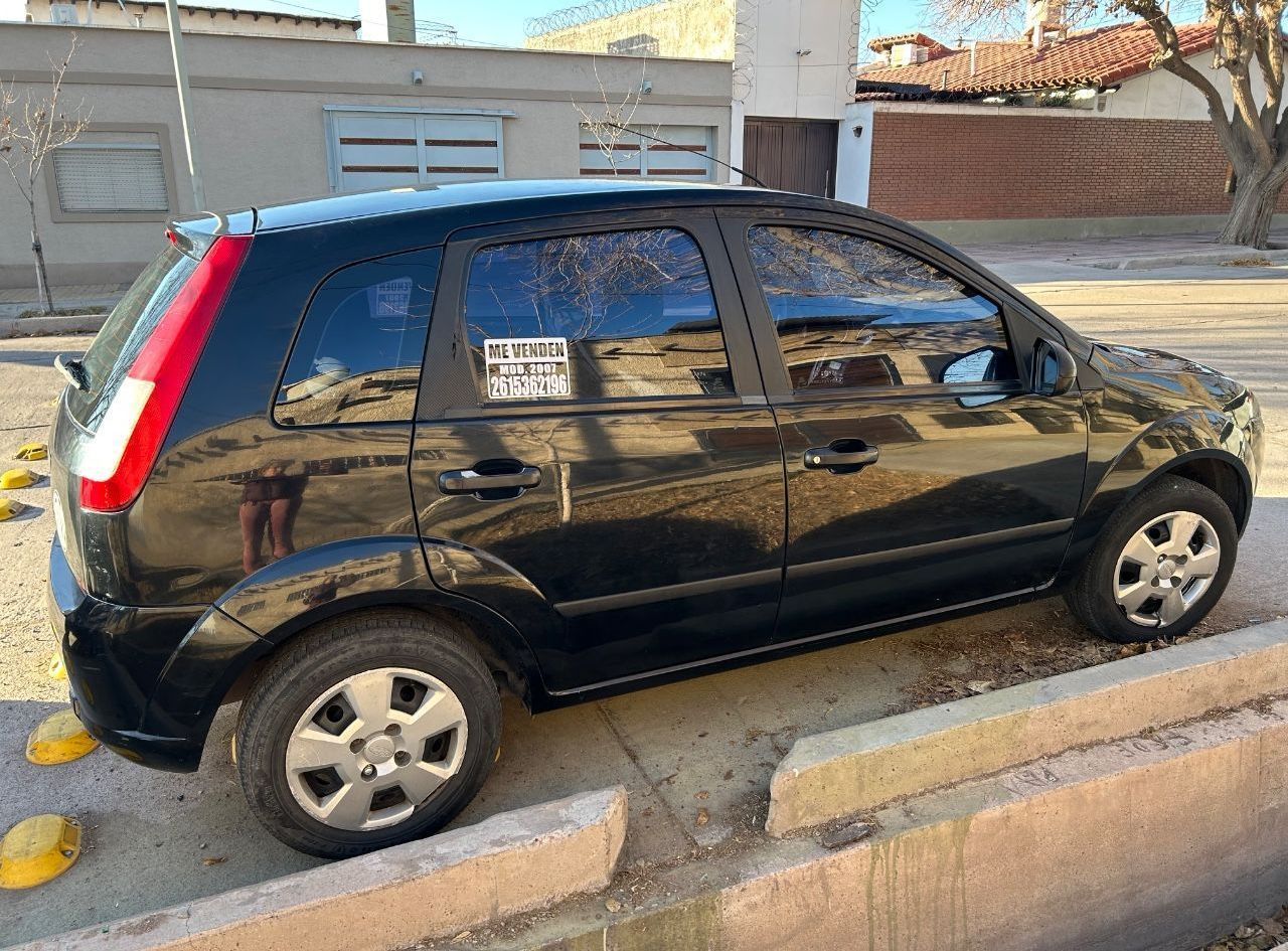 Ford Fiesta Usado en Mendoza, deRuedas