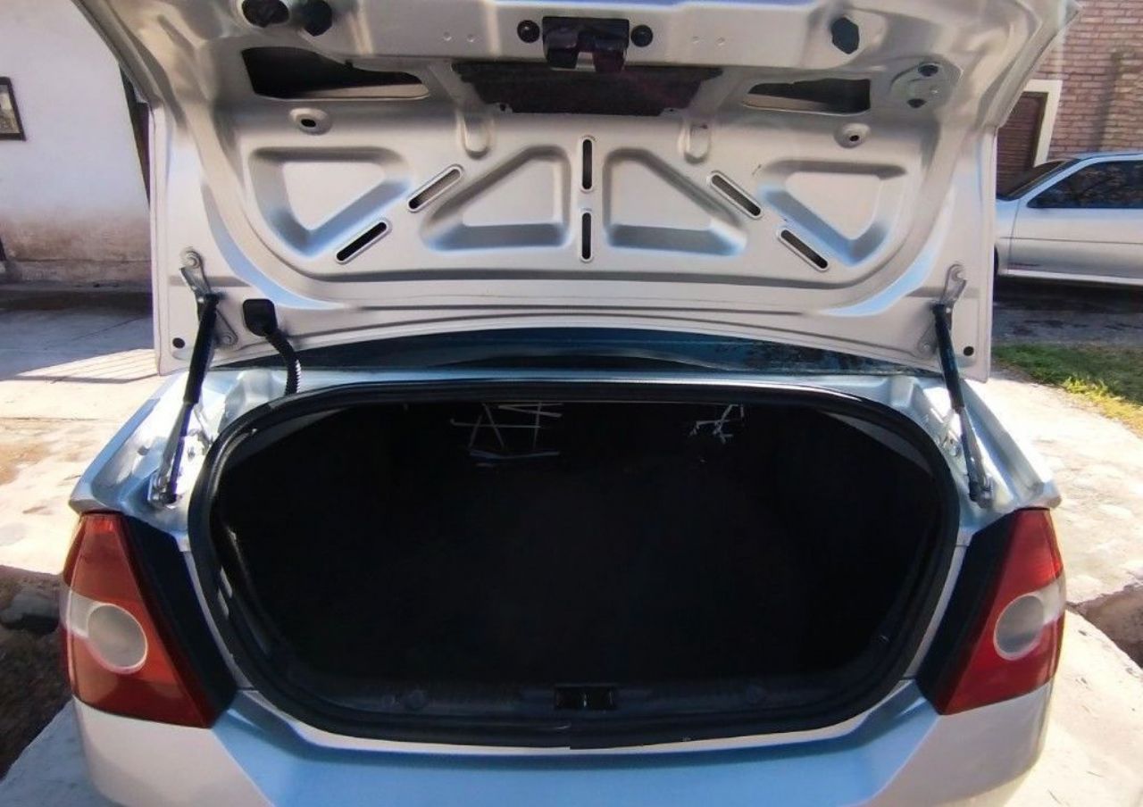 Ford Fiesta Usado en Mendoza, deRuedas