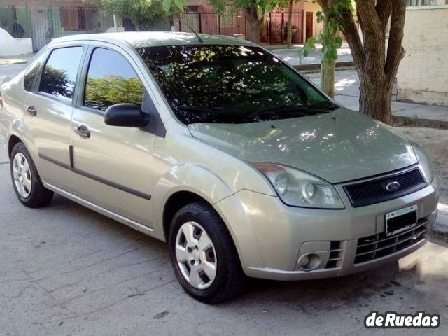 Ford Fiesta Usado en Mendoza, deRuedas
