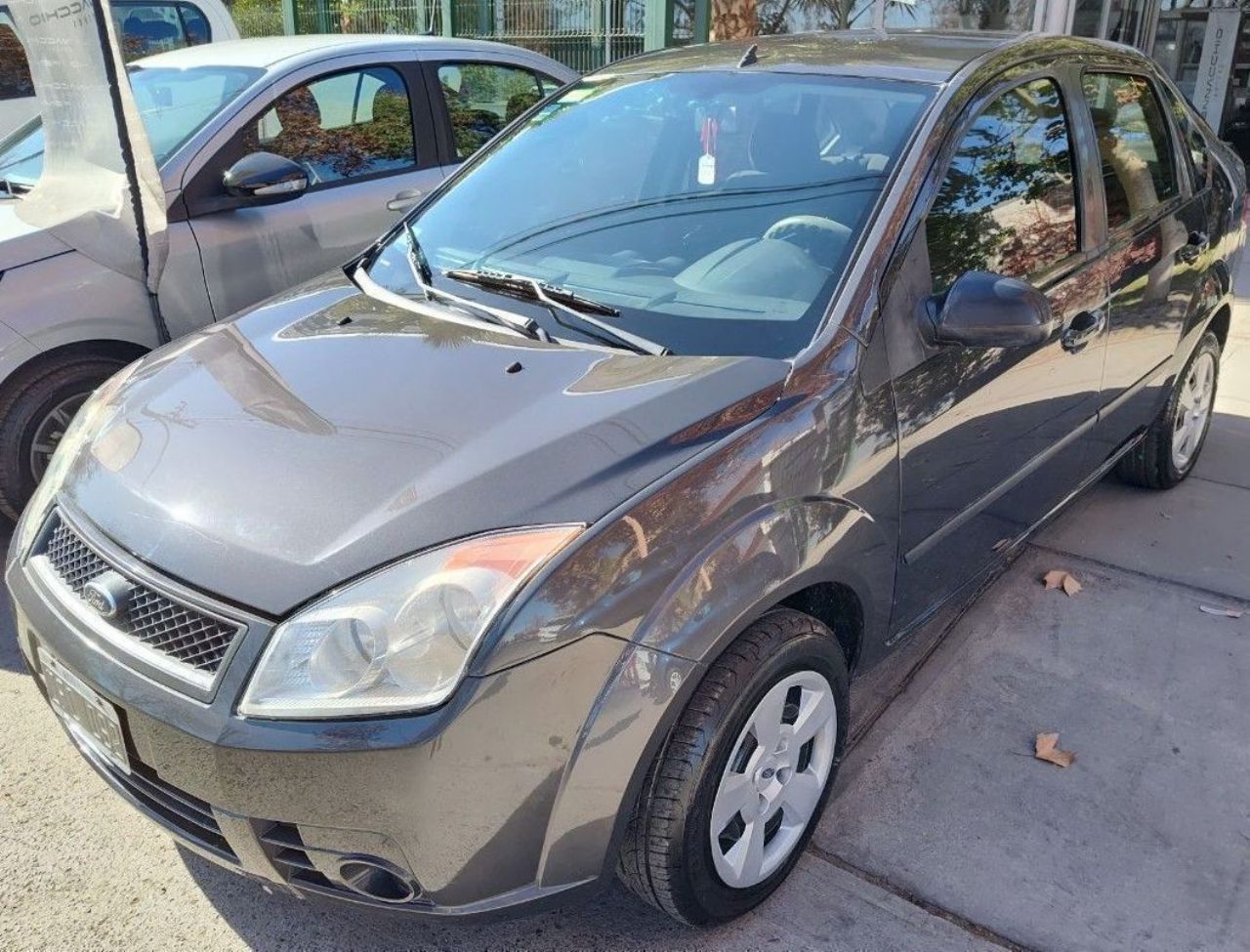 Ford Fiesta Usado en Mendoza, deRuedas