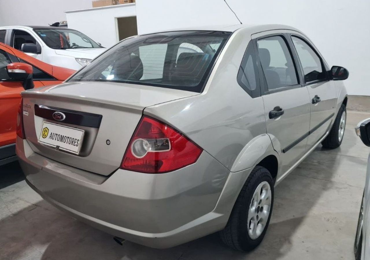 Ford Fiesta Usado en Mendoza, deRuedas
