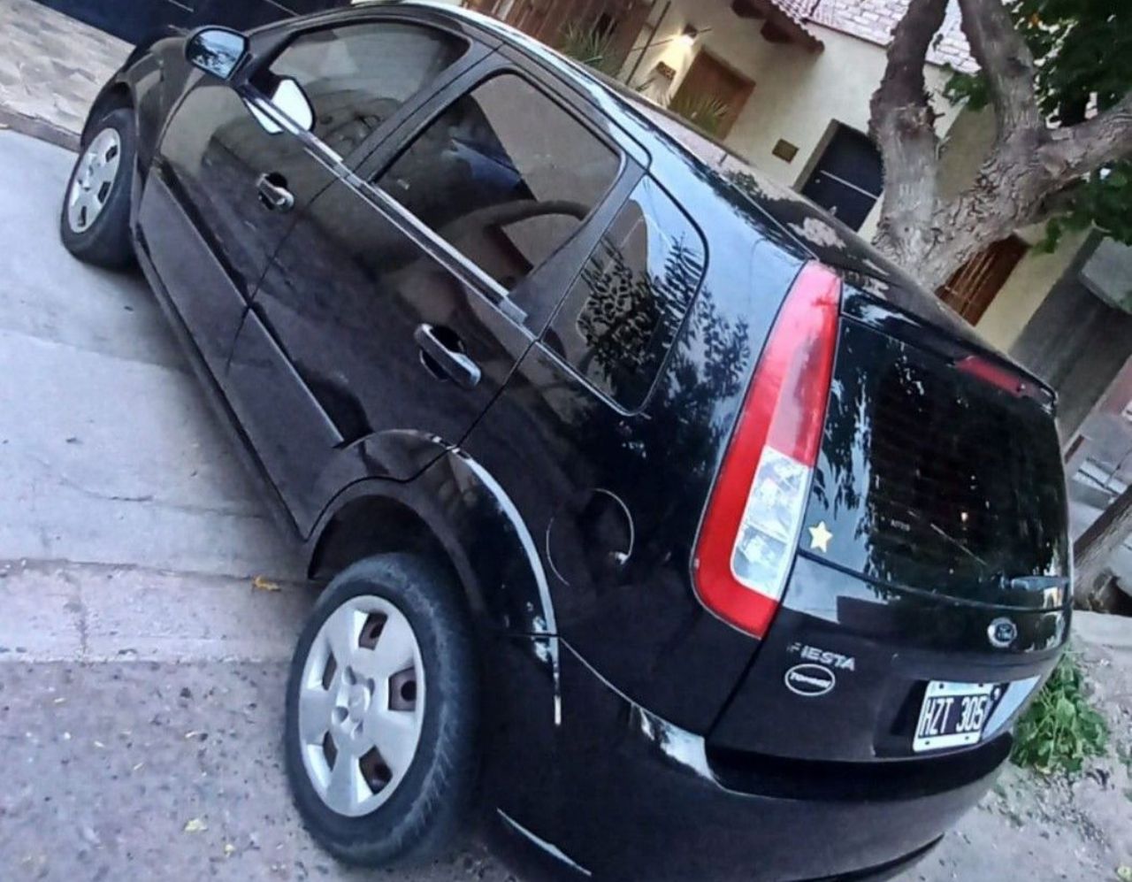 Ford Fiesta Usado en Mendoza, deRuedas