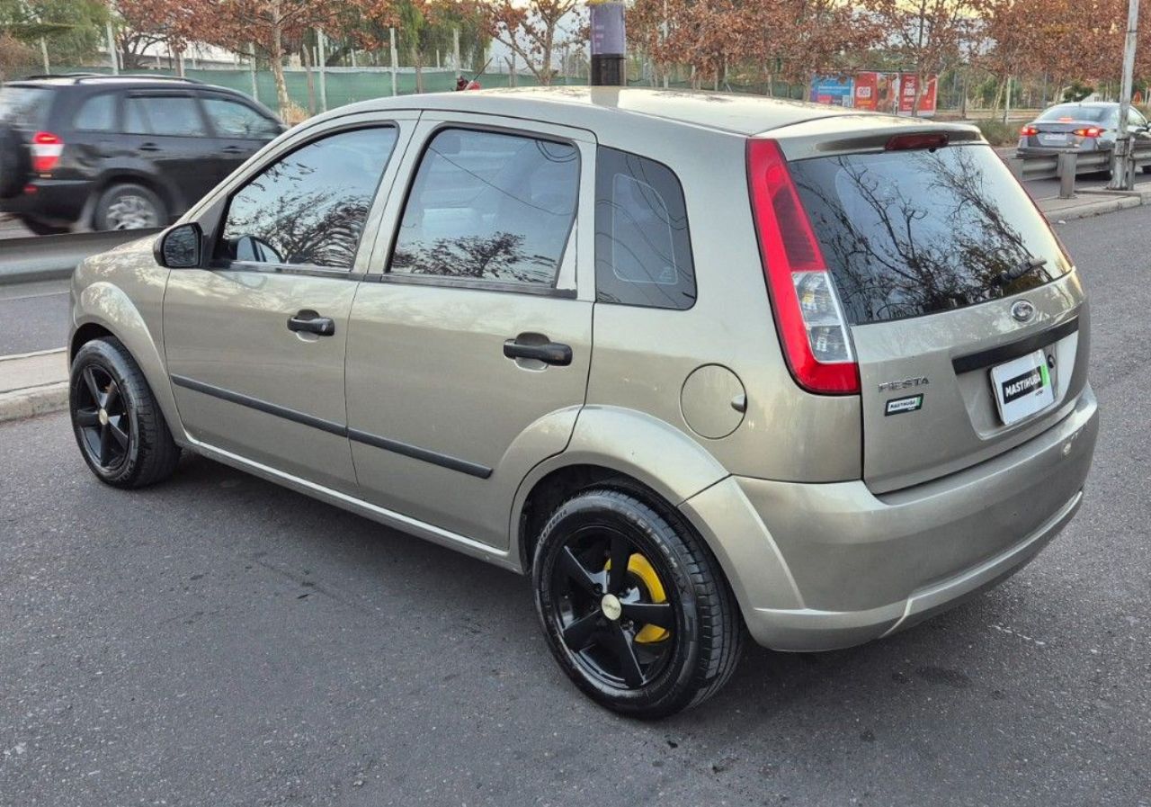 Ford Fiesta Usado Financiado en Mendoza, deRuedas
