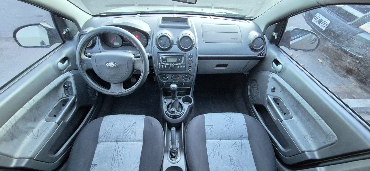 Ford Fiesta Usado Financiado en Mendoza, deRuedas