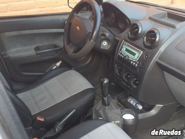 Ford Fiesta Usado en Mendoza, deRuedas