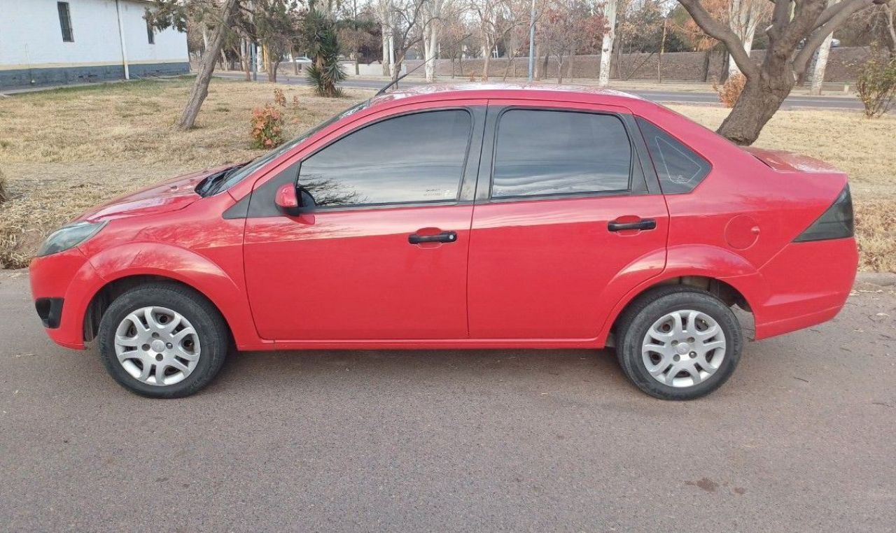 Ford Fiesta Usado en Mendoza, deRuedas