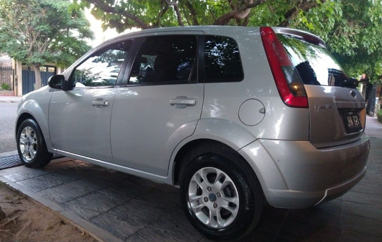Ford Fiesta Usado en Mendoza, deRuedas