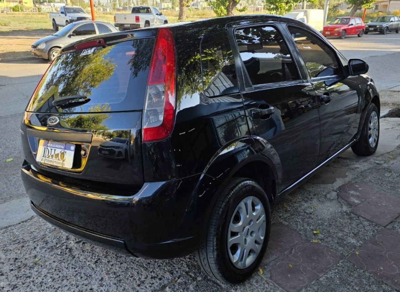 Ford Fiesta Usado en Mendoza, deRuedas