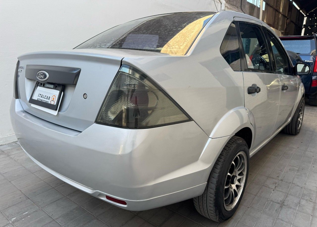 Ford Fiesta Usado en Mendoza, deRuedas