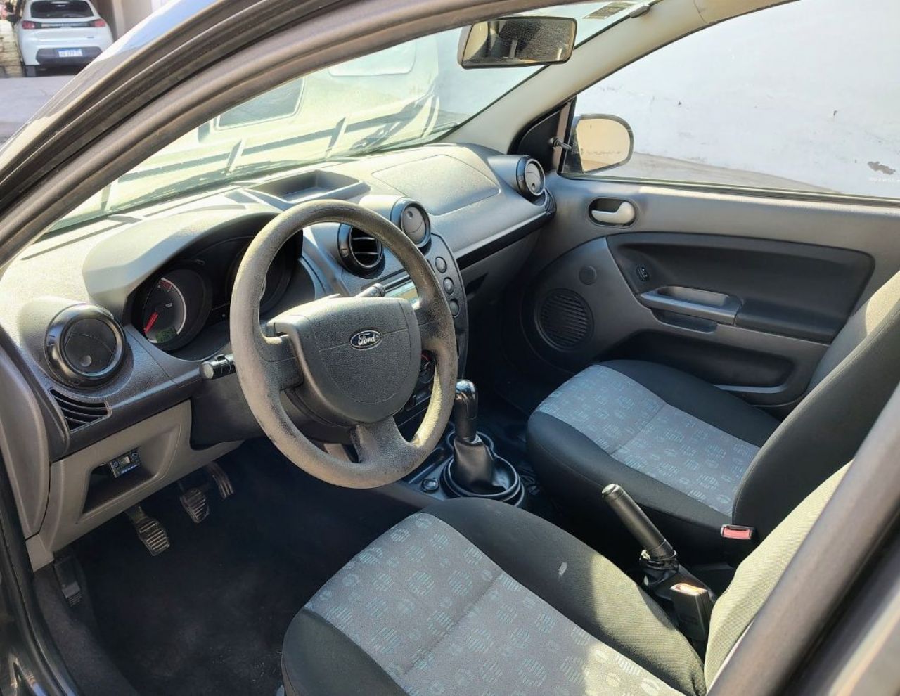Ford Fiesta Usado Financiado en Mendoza, deRuedas