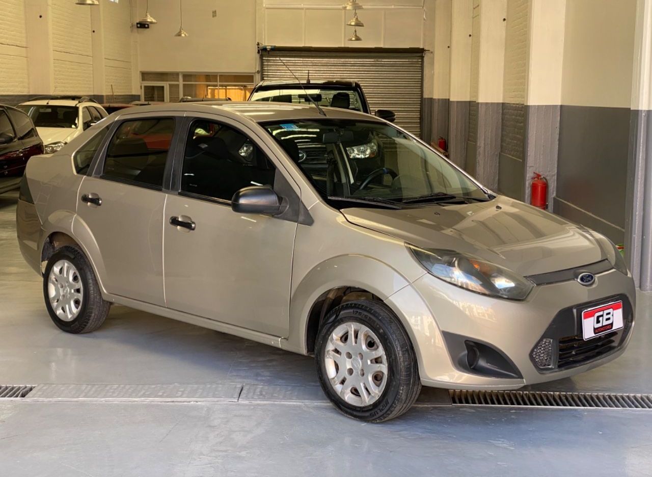 Ford Fiesta Usado Financiado en Mendoza, deRuedas