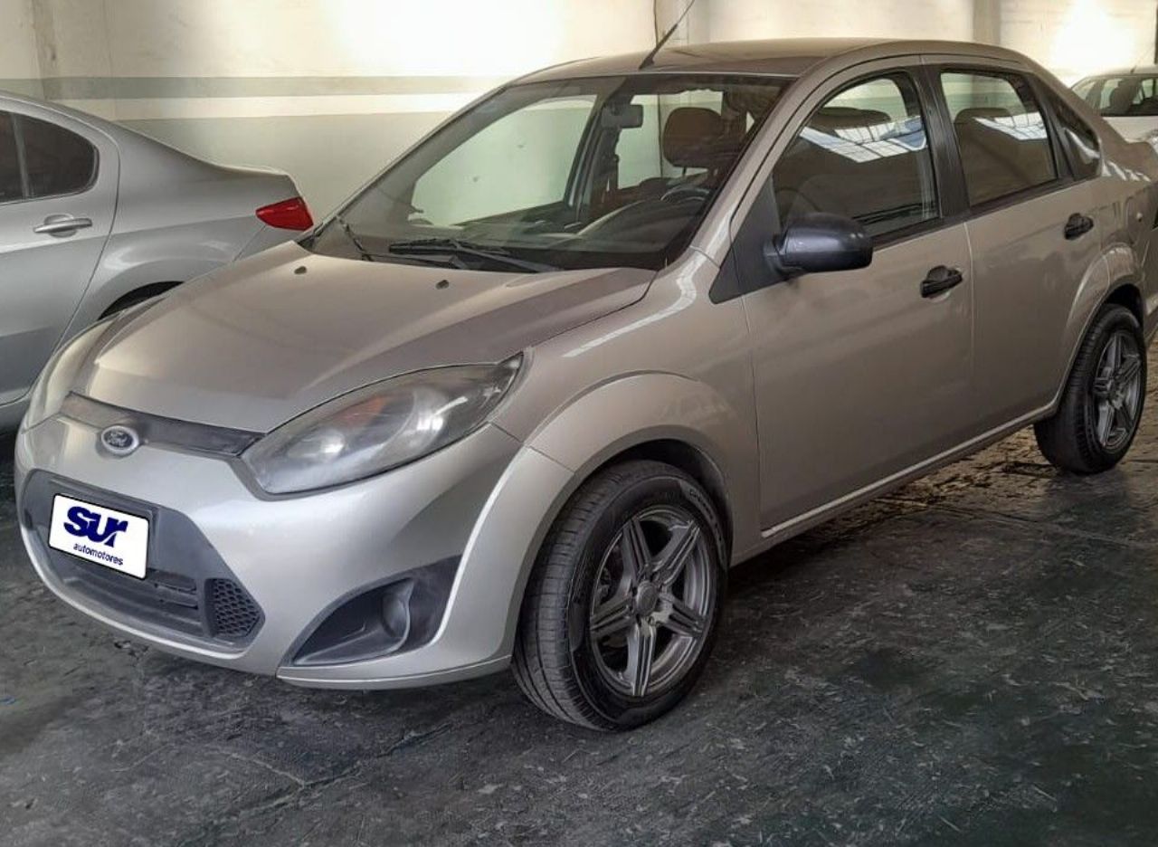 Ford Fiesta Usado Financiado en Mendoza, deRuedas