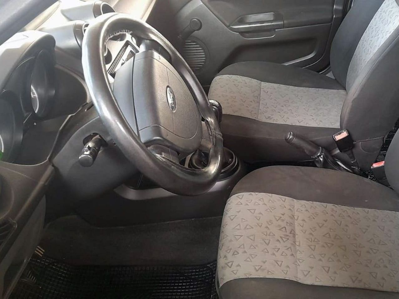Ford Fiesta Usado Financiado en Mendoza, deRuedas