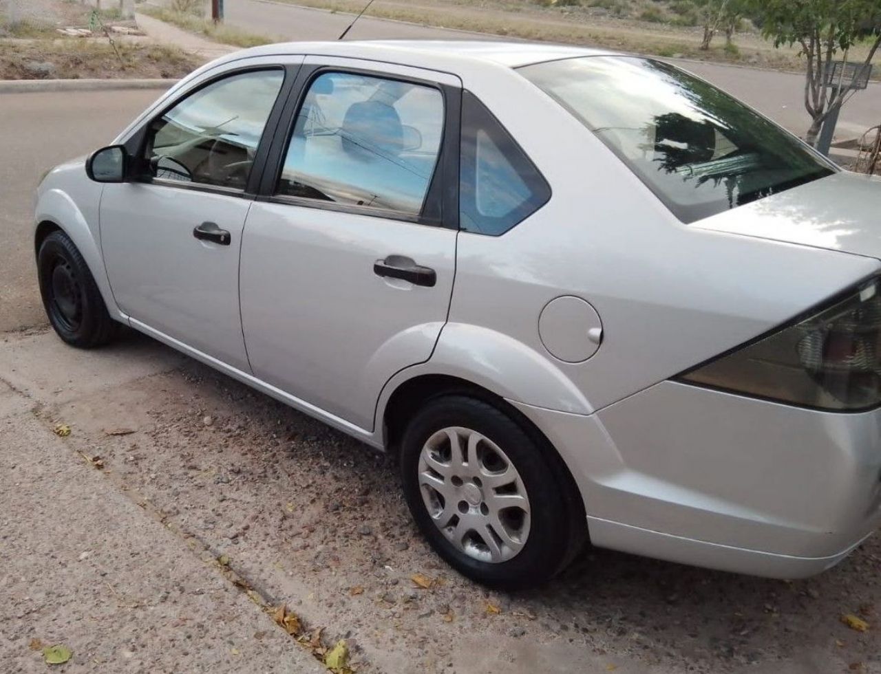 Ford Fiesta Usado en Mendoza, deRuedas