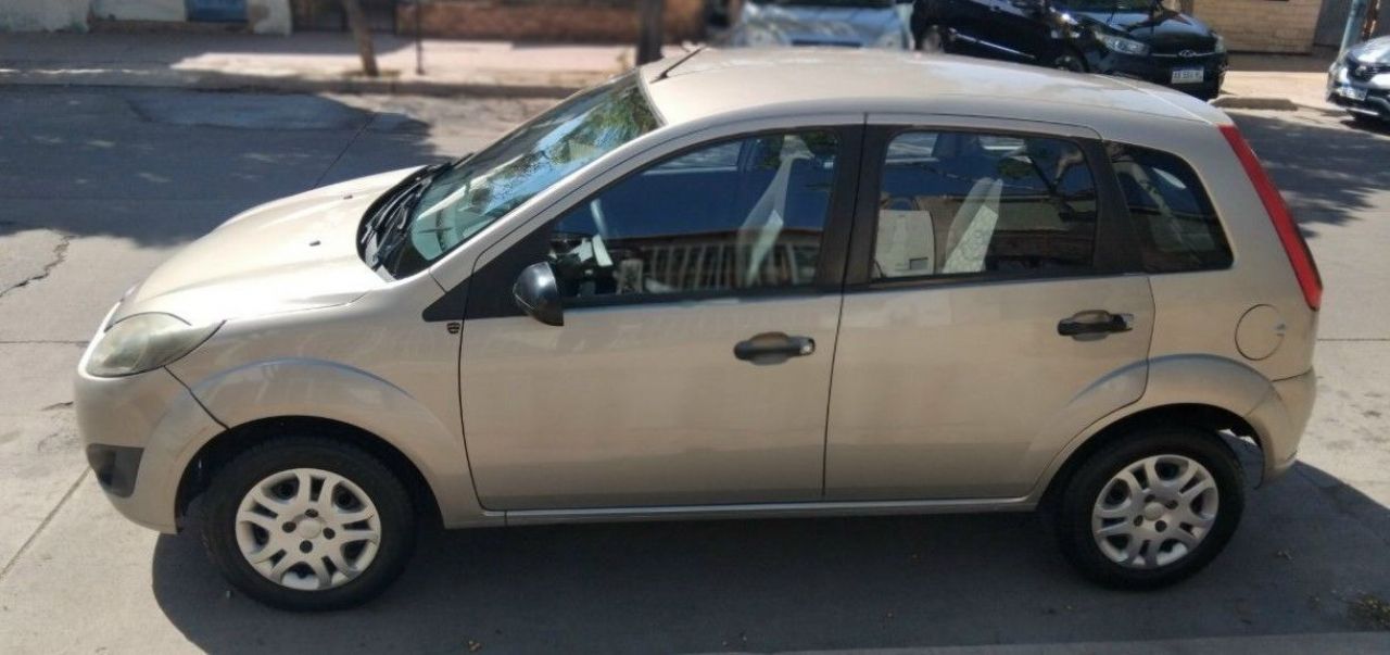 Ford Fiesta Usado en Mendoza, deRuedas