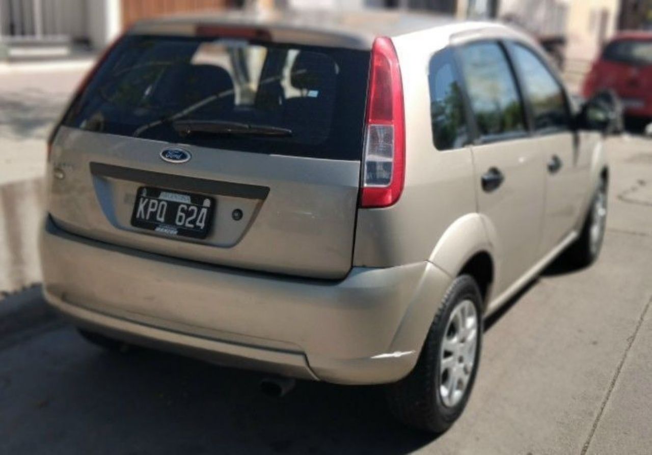 Ford Fiesta Usado en Mendoza, deRuedas