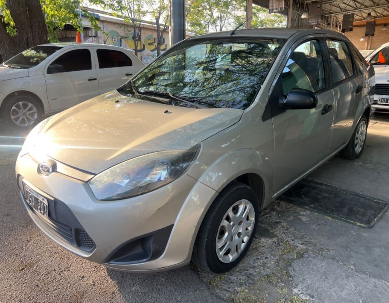 Ford Fiesta Usado en Mendoza, deRuedas
