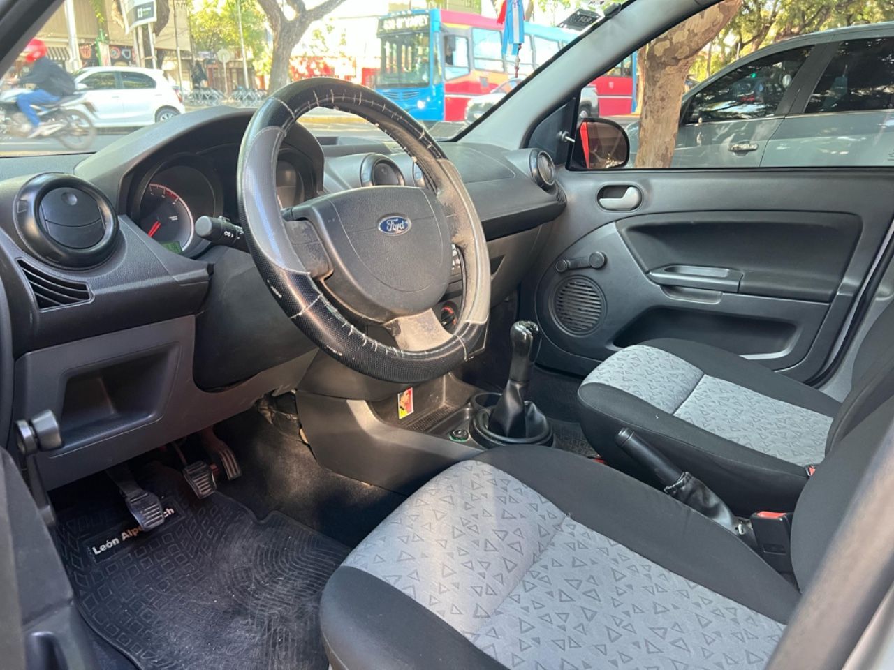 Ford Fiesta Usado en Mendoza, deRuedas