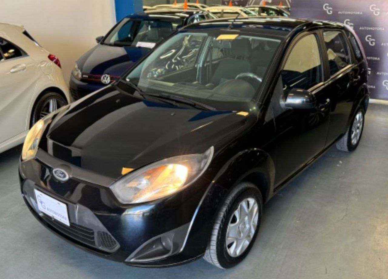 Ford Fiesta Usado Financiado en Mendoza, deRuedas