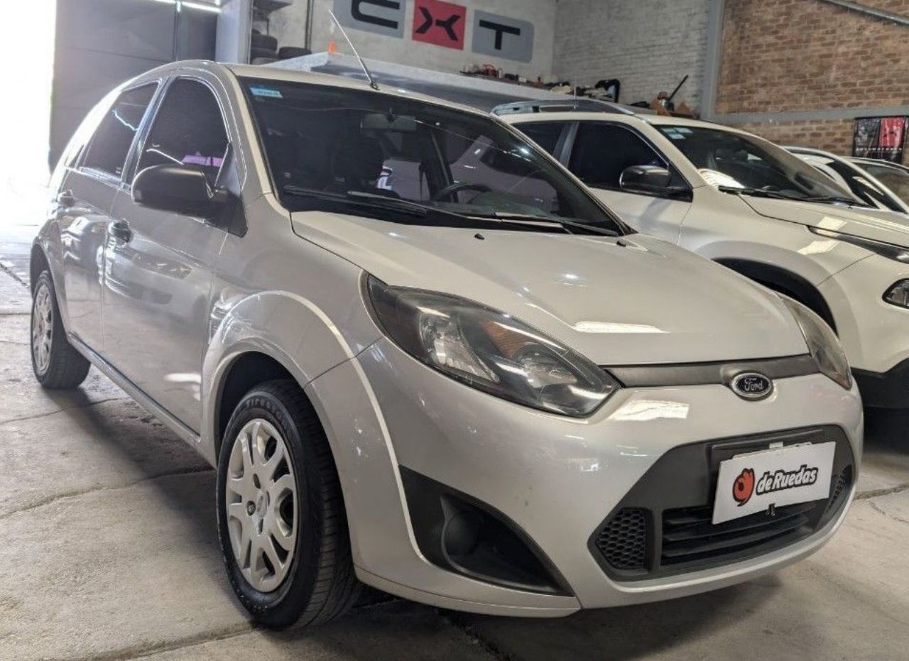 Ford Fiesta Usado Financiado en Mendoza, deRuedas