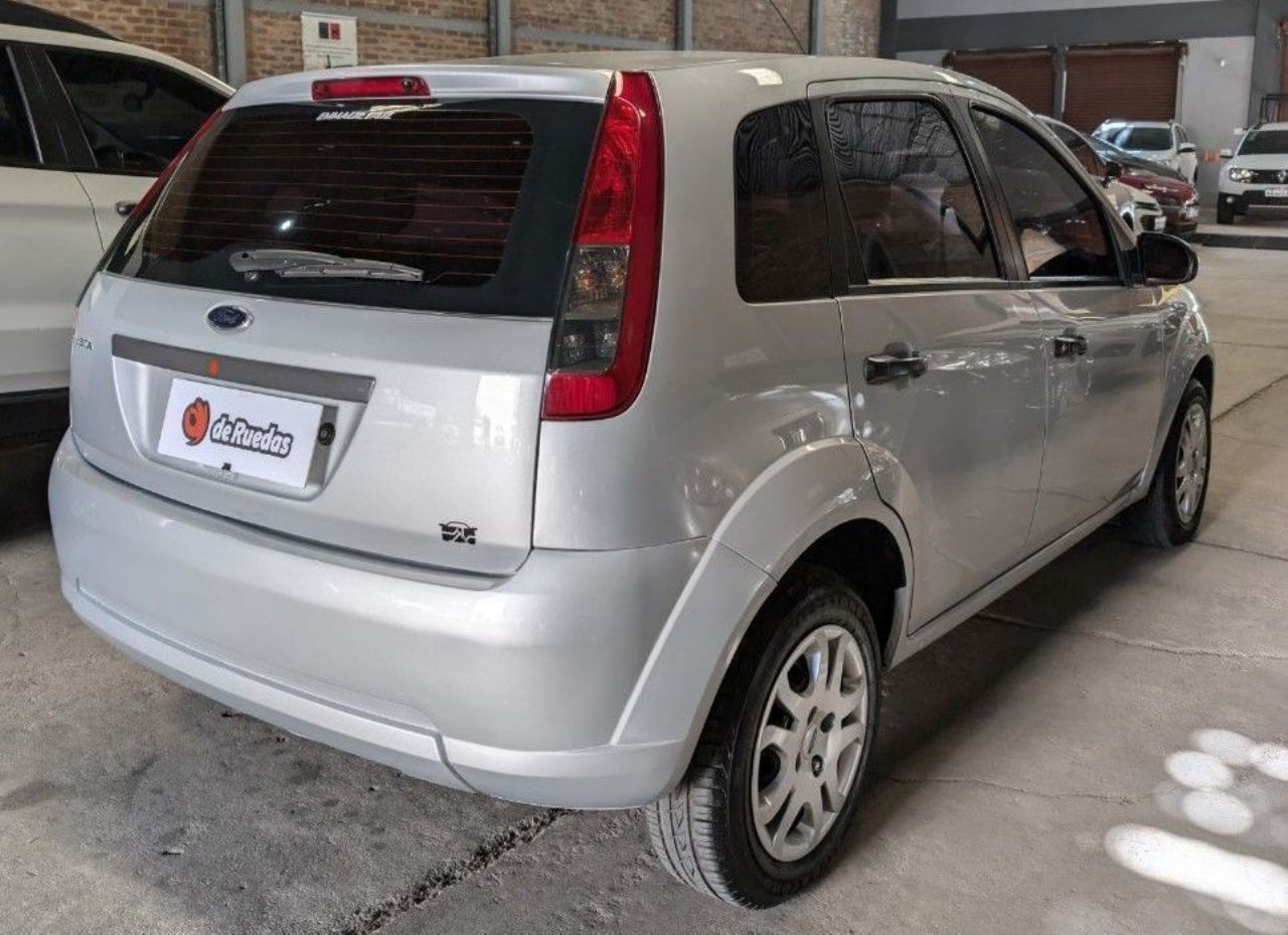 Ford Fiesta Usado Financiado en Mendoza, deRuedas