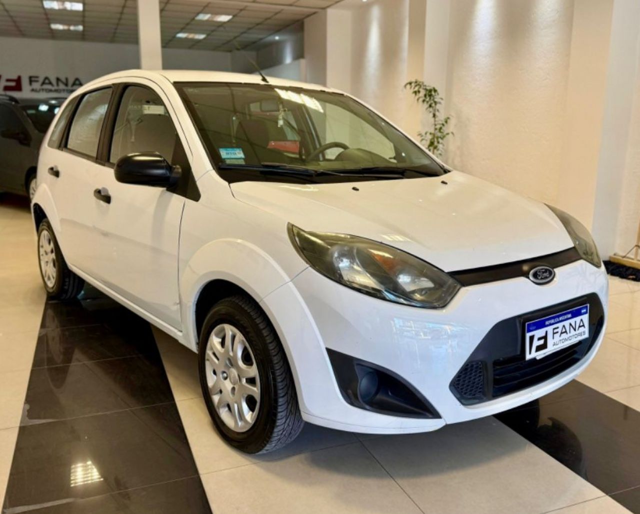 Ford Fiesta Usado Financiado en Mendoza, deRuedas