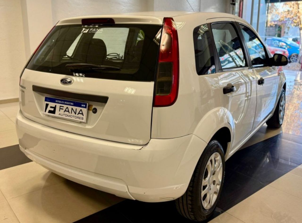 Ford Fiesta Usado Financiado en Mendoza, deRuedas