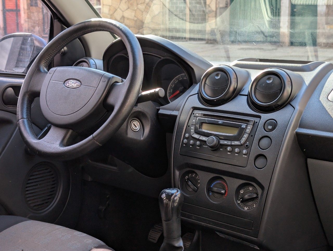Ford Fiesta Usado Financiado en Mendoza, deRuedas