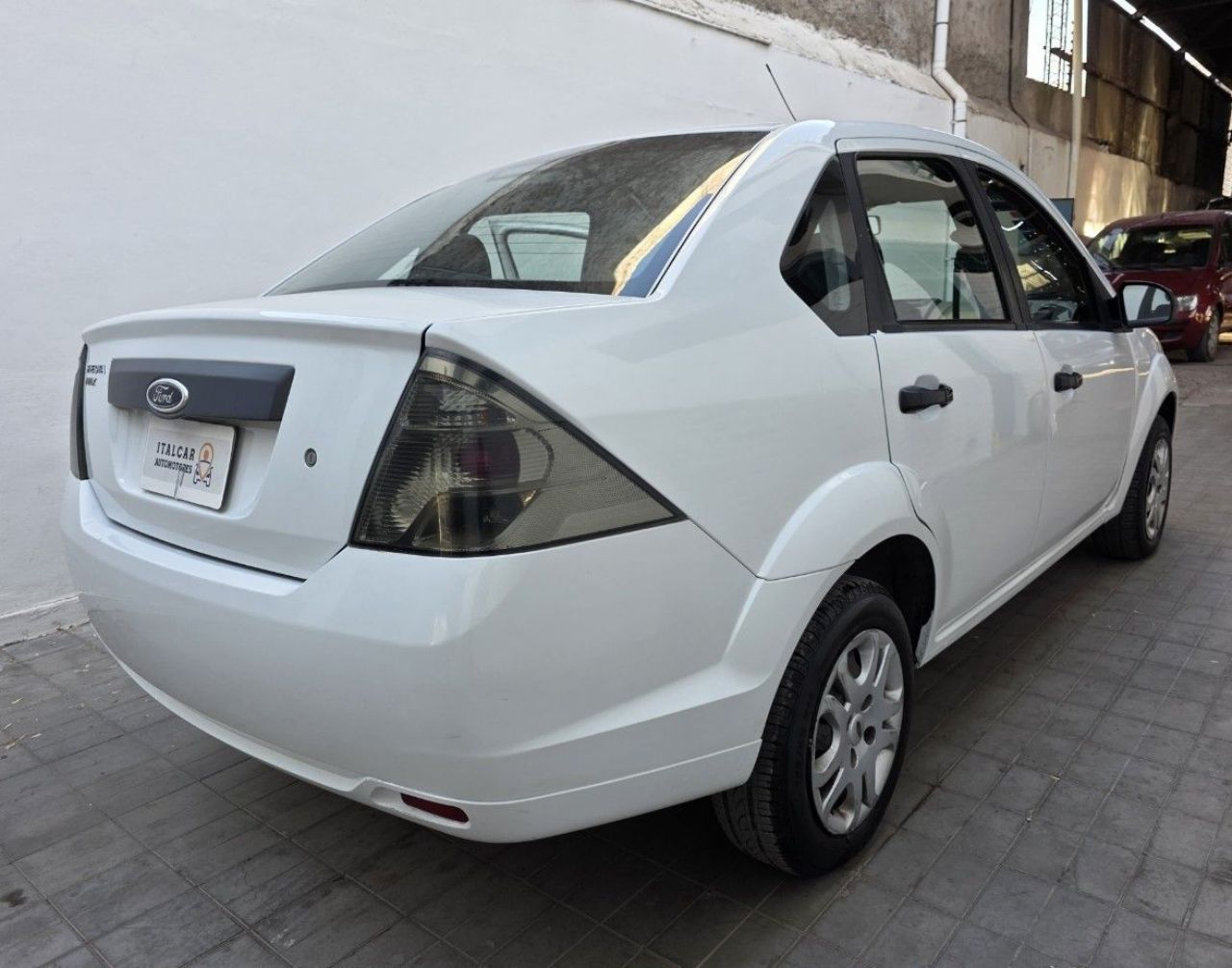 Ford Fiesta Usado Financiado en Mendoza, deRuedas