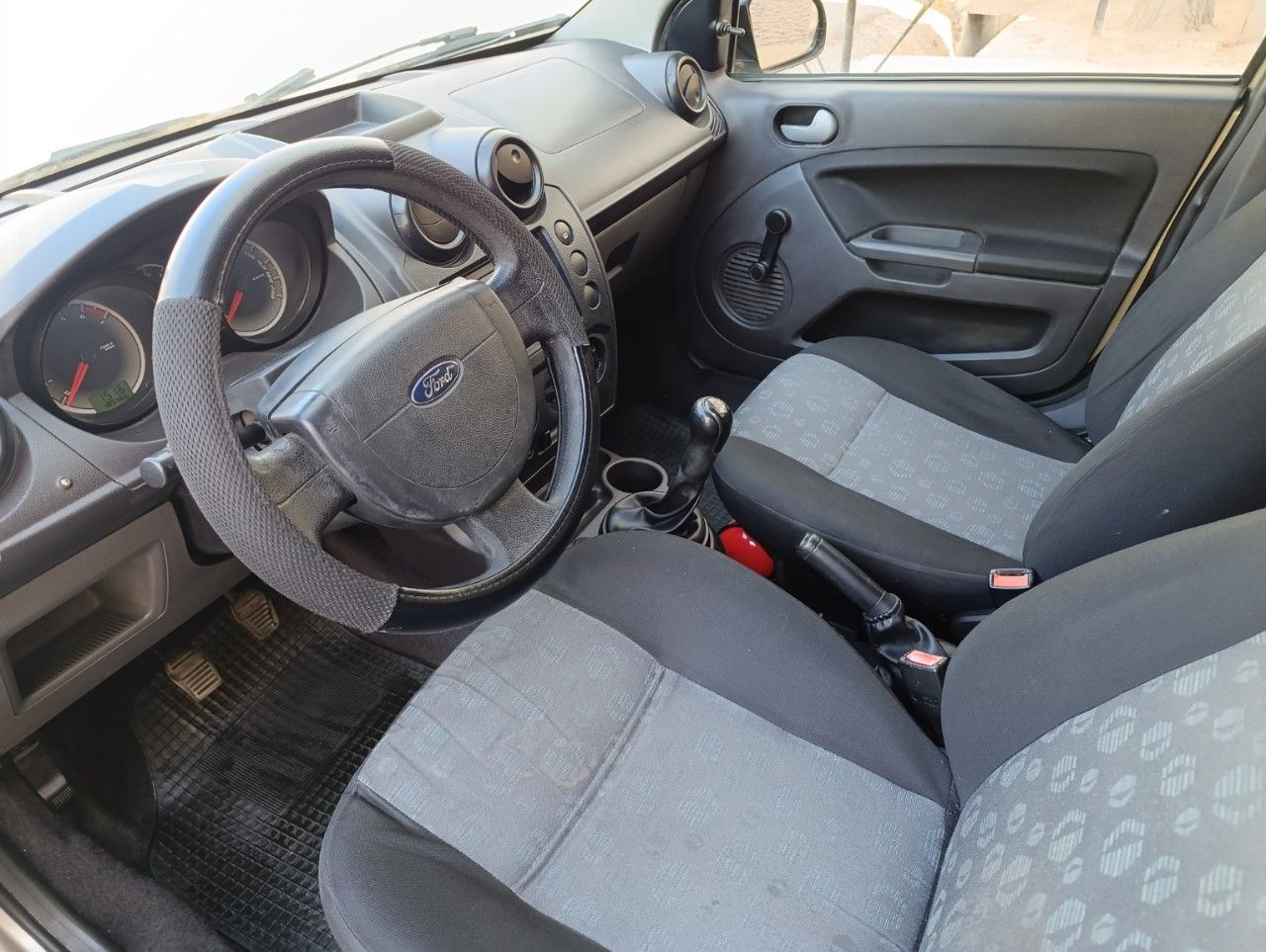 Ford Fiesta Usado Financiado en Mendoza, deRuedas