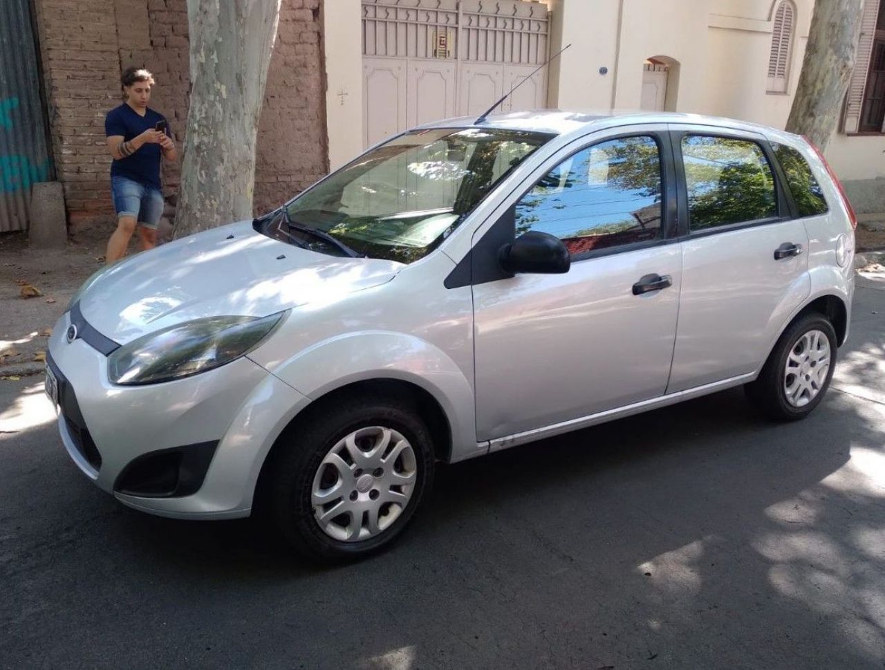 Ford Fiesta Usado en Mendoza, deRuedas