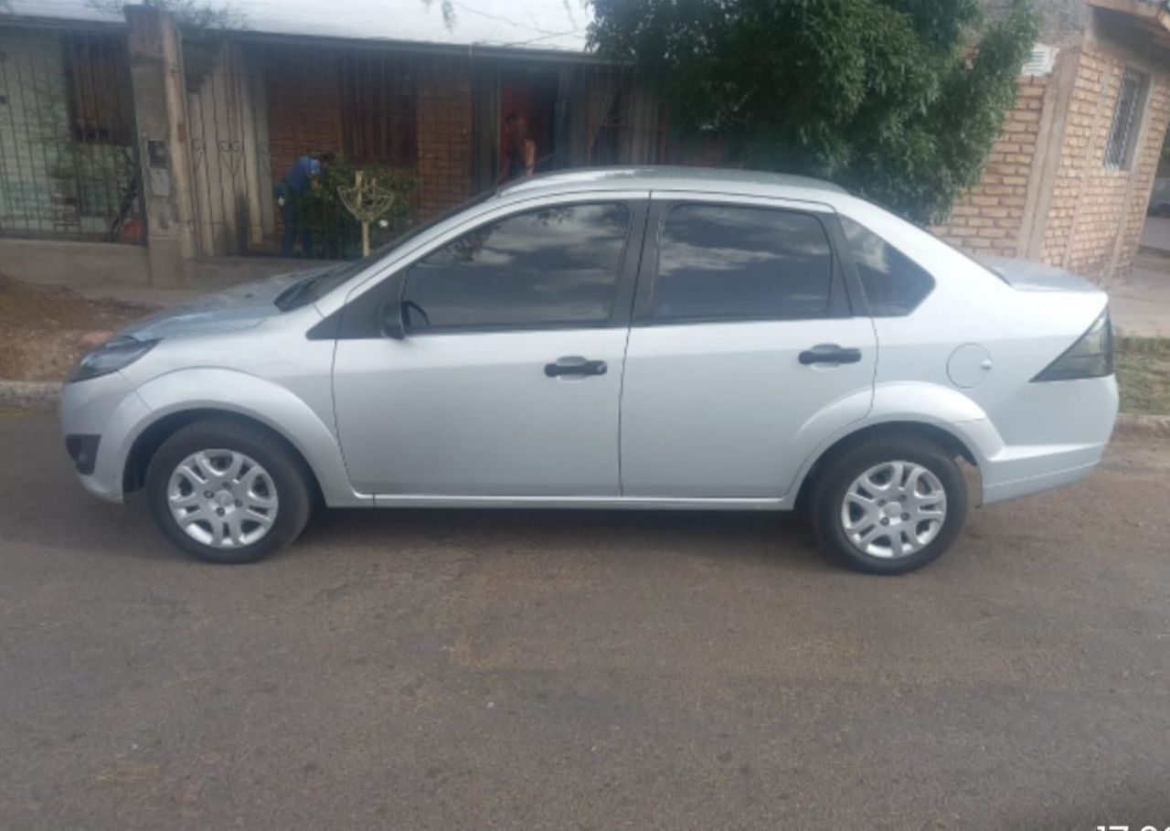 Ford Fiesta Usado en Mendoza, deRuedas