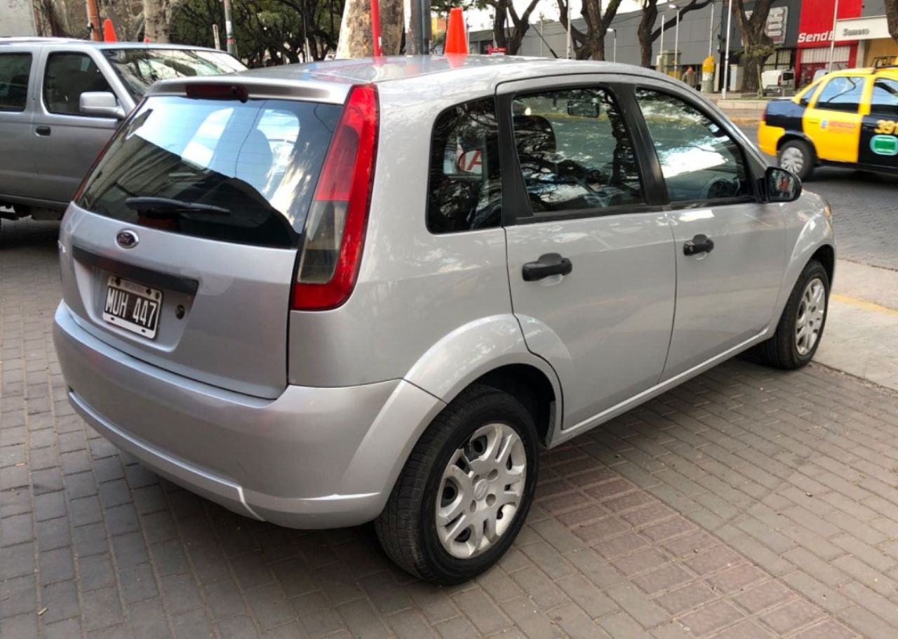 Ford Fiesta Usado en Mendoza, deRuedas