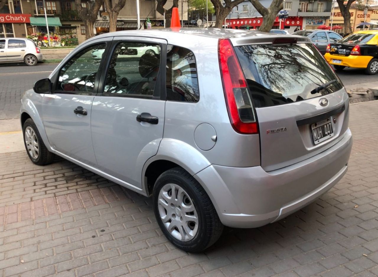 Ford Fiesta Usado en Mendoza, deRuedas