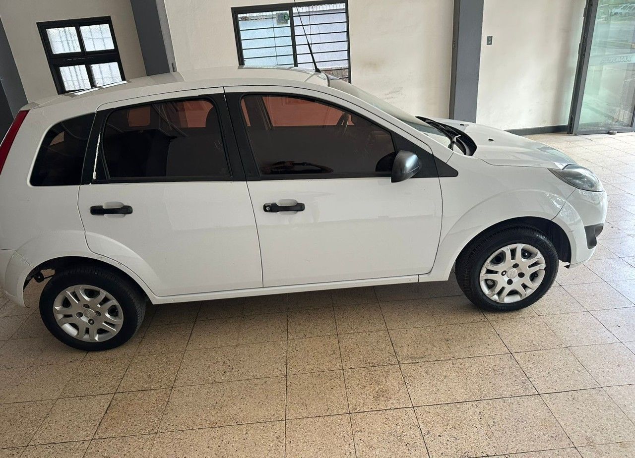 Ford Fiesta Usado en Mendoza, deRuedas