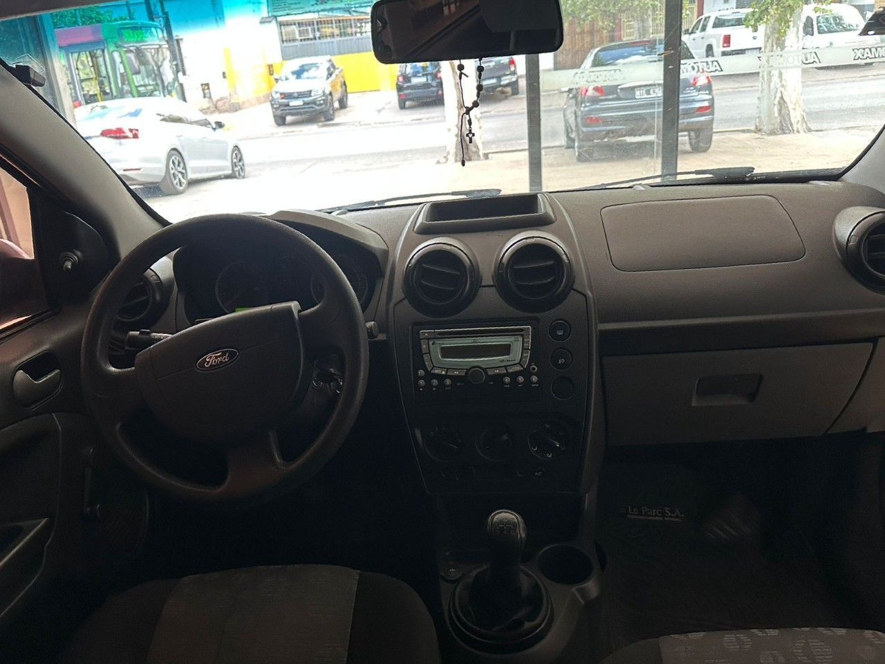 Ford Fiesta Usado en Mendoza, deRuedas