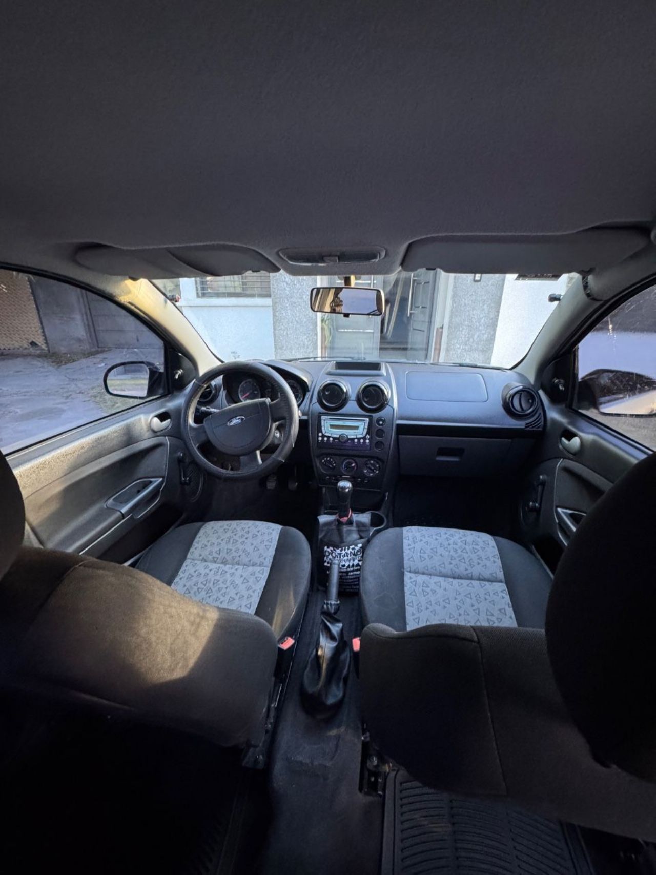 Ford Fiesta Usado en Mendoza, deRuedas