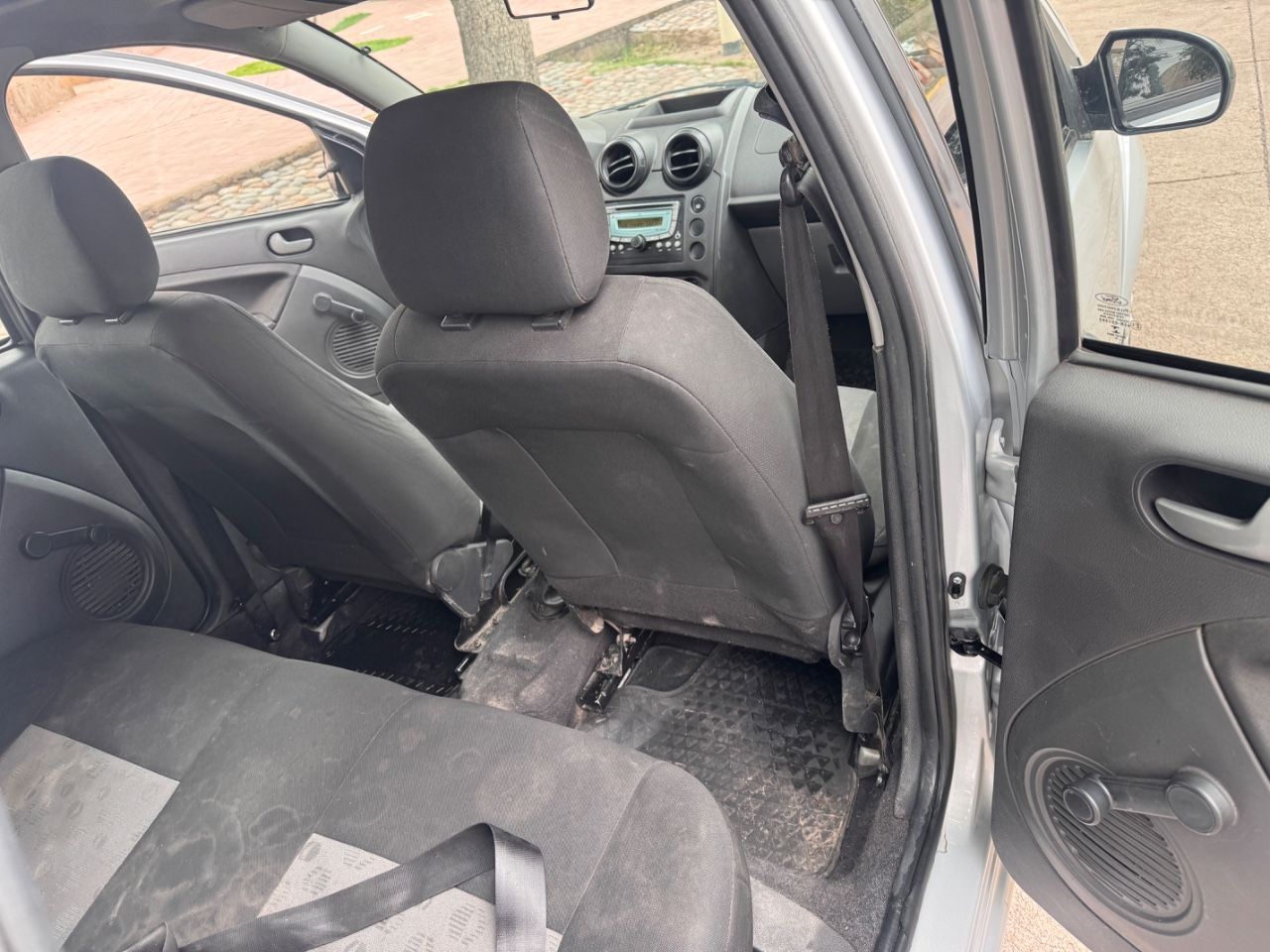 Ford Fiesta Usado Financiado en Mendoza, deRuedas