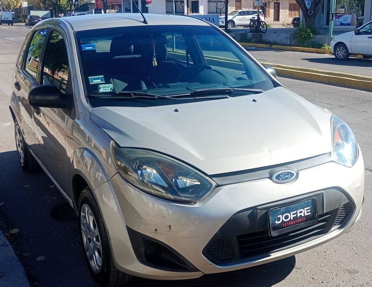 Ford Fiesta Usado Financiado en Mendoza, deRuedas